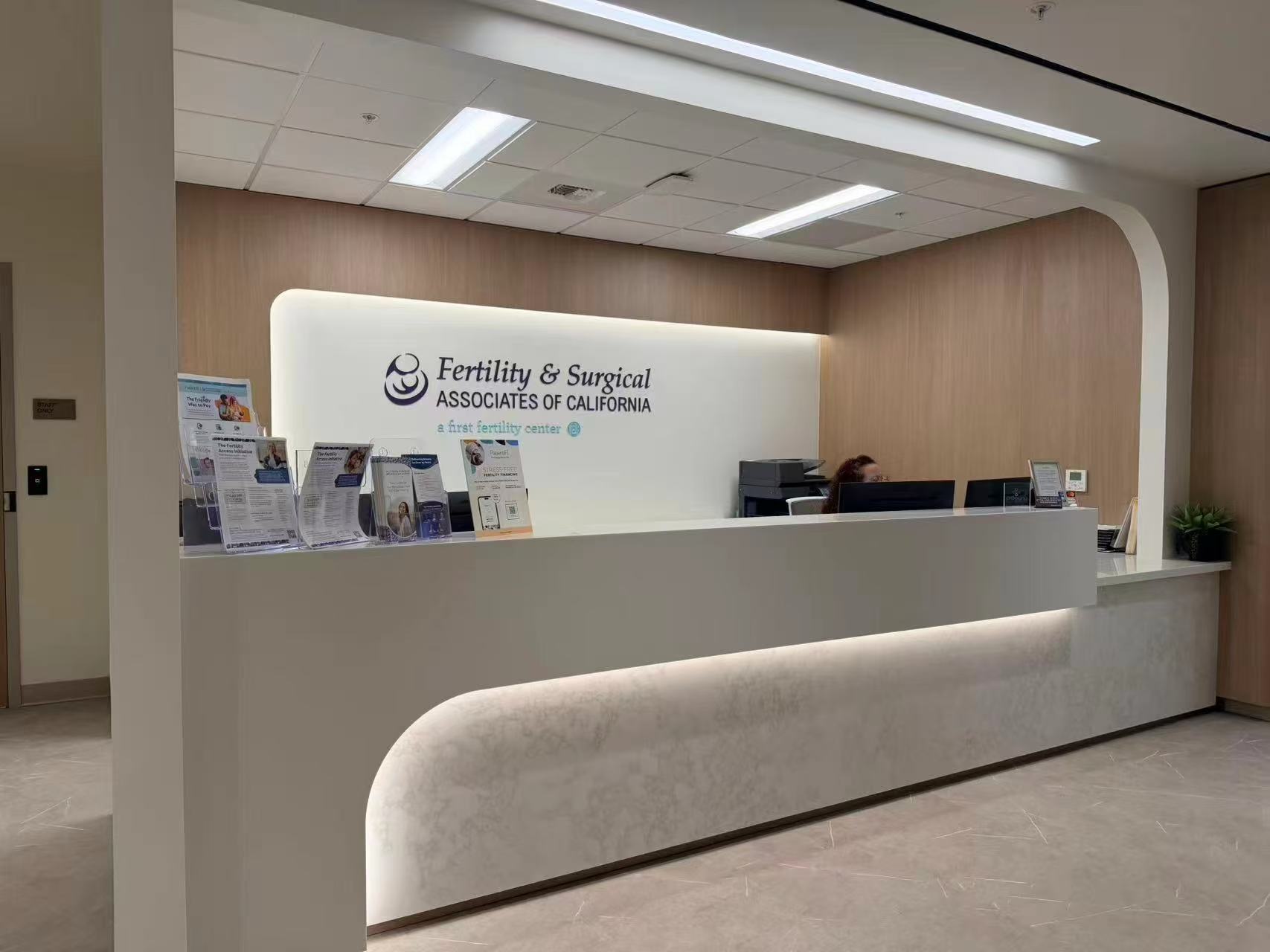 法律与伦理的双重考验：美国IVF胚胎混淆案背后的行业监管漏洞